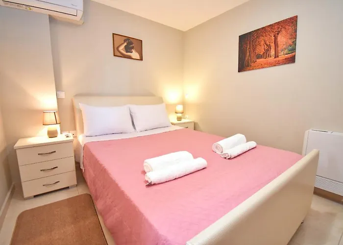 Casa Contessa In Garitsa - High Speed Wifi