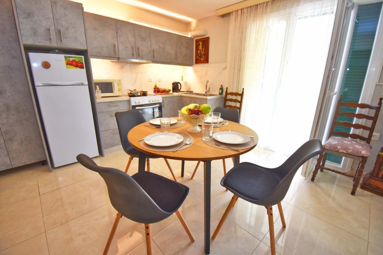 Casa Contessa In Garitsa - High Speed Wifi Apartment Anemomylos